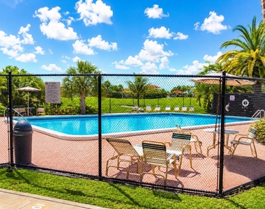 9355 Sw 8th Street - Photo Thumbnail 5