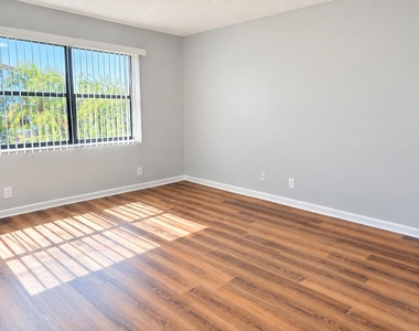 9355 Sw 8th Street - Photo Thumbnail 16
