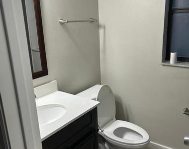 11627 Nw 35th Court - Photo Thumbnail 18