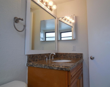 1500 Windorah Way - Photo Thumbnail 8