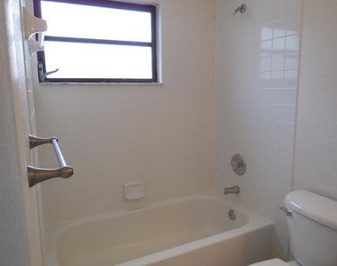 1500 Windorah Way - Photo Thumbnail 7
