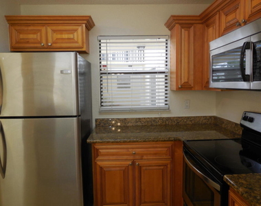 1500 Windorah Way - Photo Thumbnail 3