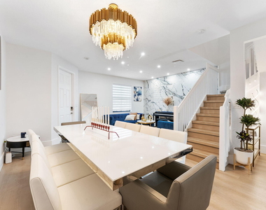 3253 W 106th Terrace - Photo Thumbnail 8