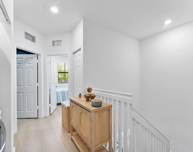 3253 W 106th Terrace - Photo Thumbnail 21