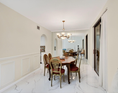 7865 La Mirada Drive - Photo Thumbnail 15