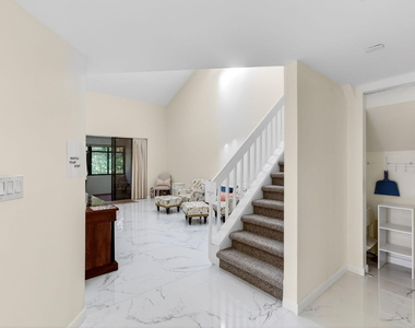 7865 La Mirada Drive - Photo Thumbnail 5
