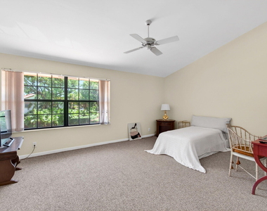 7865 La Mirada Drive - Photo Thumbnail 32