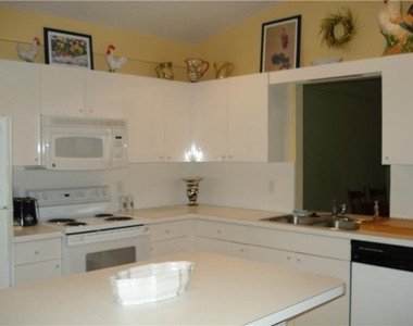 1141 Mulberry Place - Photo Thumbnail 2