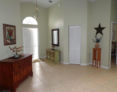 1141 Mulberry Place - Photo Thumbnail 12