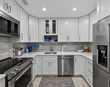 6429 Bay Club Drive - Photo Thumbnail 26