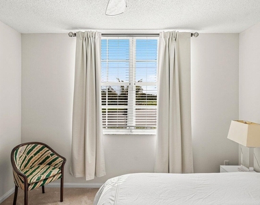 11750 St Andrews Place - Photo Thumbnail 12