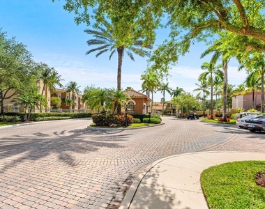 11750 St Andrews Place - Photo Thumbnail 39