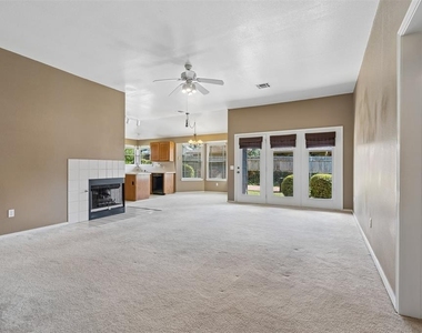 1708 Creekside Court - Photo Thumbnail 11