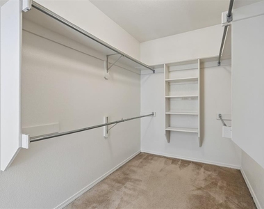 1708 Creekside Court - Photo Thumbnail 28