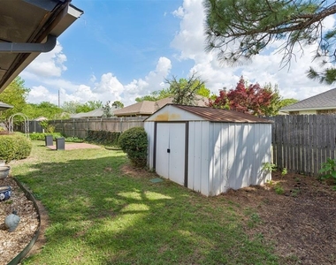 1708 Creekside Court - Photo Thumbnail 40