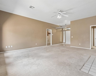 1708 Creekside Court - Photo Thumbnail 8