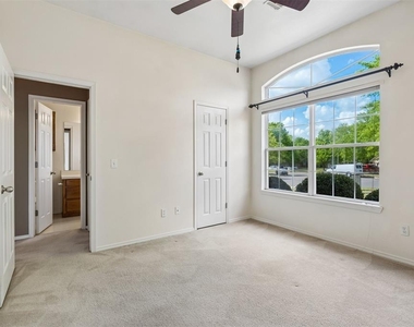 1708 Creekside Court - Photo Thumbnail 31