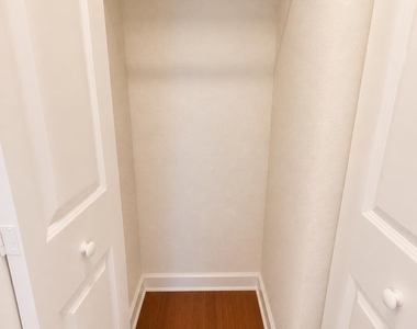 1660 Renaissance Commons Boulevard - Photo Thumbnail 14