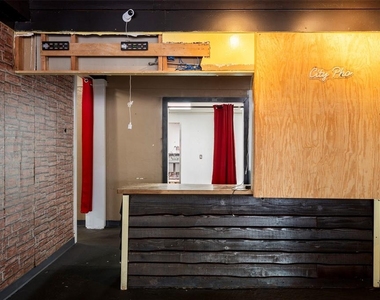 327 S Green Avenue - Photo Thumbnail 17