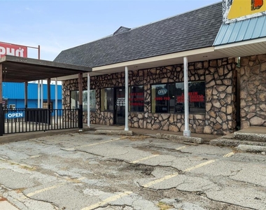 327 S Green Avenue - Photo Thumbnail 6