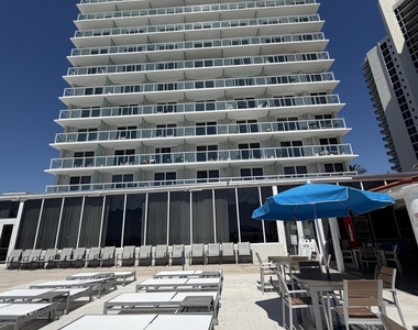 19201 Collins Avenue - Photo Thumbnail 4