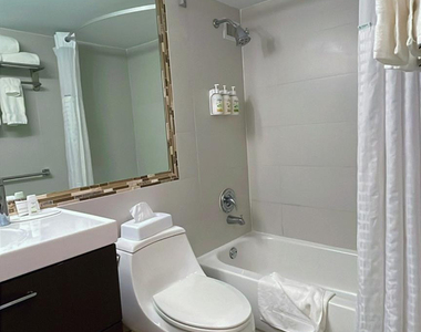 19201 Collins Avenue - Photo Thumbnail 18