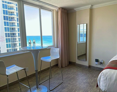19201 Collins Avenue - Photo Thumbnail 5