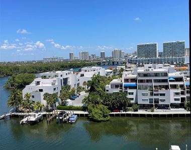 400 Kings Point Drive - Photo Thumbnail 50