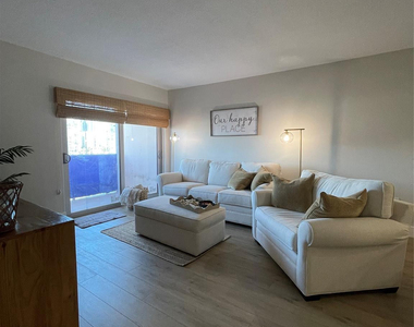 400 Kings Point Drive - Photo Thumbnail 13
