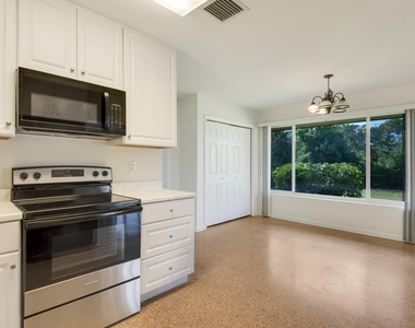 2022 Collier Avenue - Photo Thumbnail 17