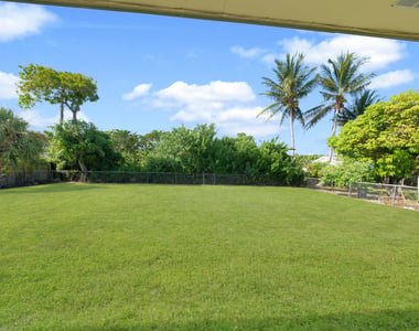 2022 Collier Avenue - Photo Thumbnail 27