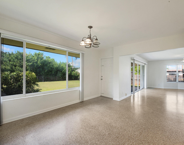 2022 Collier Avenue - Photo Thumbnail 13