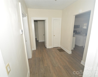 4101 Gossett Avenue - Photo Thumbnail 10