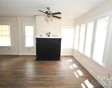 4101 Gossett Avenue - Photo Thumbnail 9