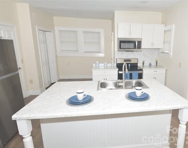 4101 Gossett Avenue - Photo Thumbnail 13