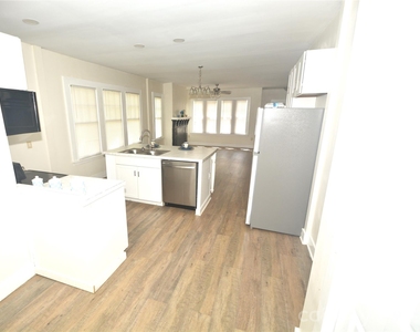 4101 Gossett Avenue - Photo Thumbnail 11