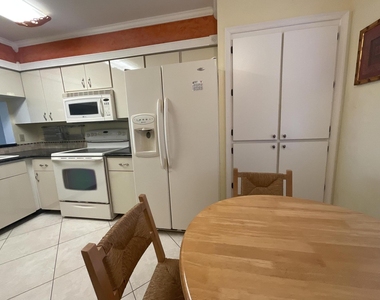 14475 Strathmore Lane - Photo Thumbnail 31