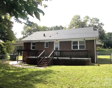 1425 Academy Street - Photo Thumbnail 10
