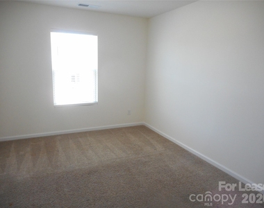 758 Earhart Street Nw - Photo Thumbnail 16