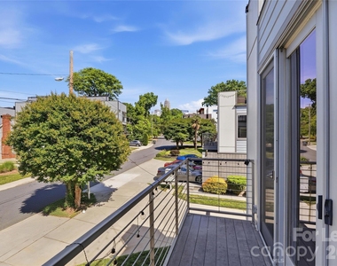 919 Westbrook Drive - Photo Thumbnail 22