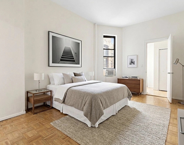 3 bedroom Railiroad on E89th st - Photo Thumbnail 5