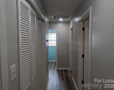 131 Diamond Drive - Photo Thumbnail 7