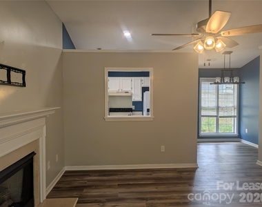 131 Diamond Drive - Photo Thumbnail 3