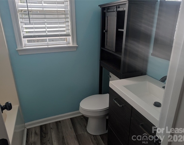131 Diamond Drive - Photo Thumbnail 12