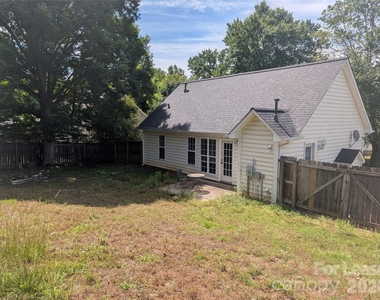 131 Diamond Drive - Photo Thumbnail 18
