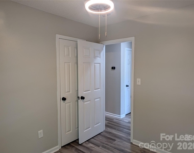 131 Diamond Drive - Photo Thumbnail 11