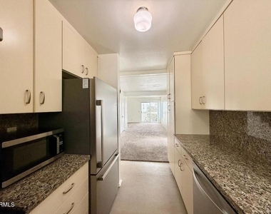 263 S Ventura Road - Photo Thumbnail 8