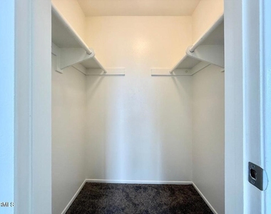 263 S Ventura Road - Photo Thumbnail 20