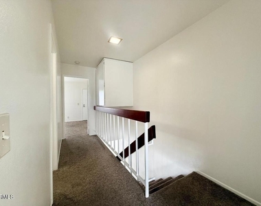 263 S Ventura Road - Photo Thumbnail 17