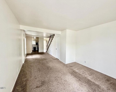 263 S Ventura Road - Photo Thumbnail 5